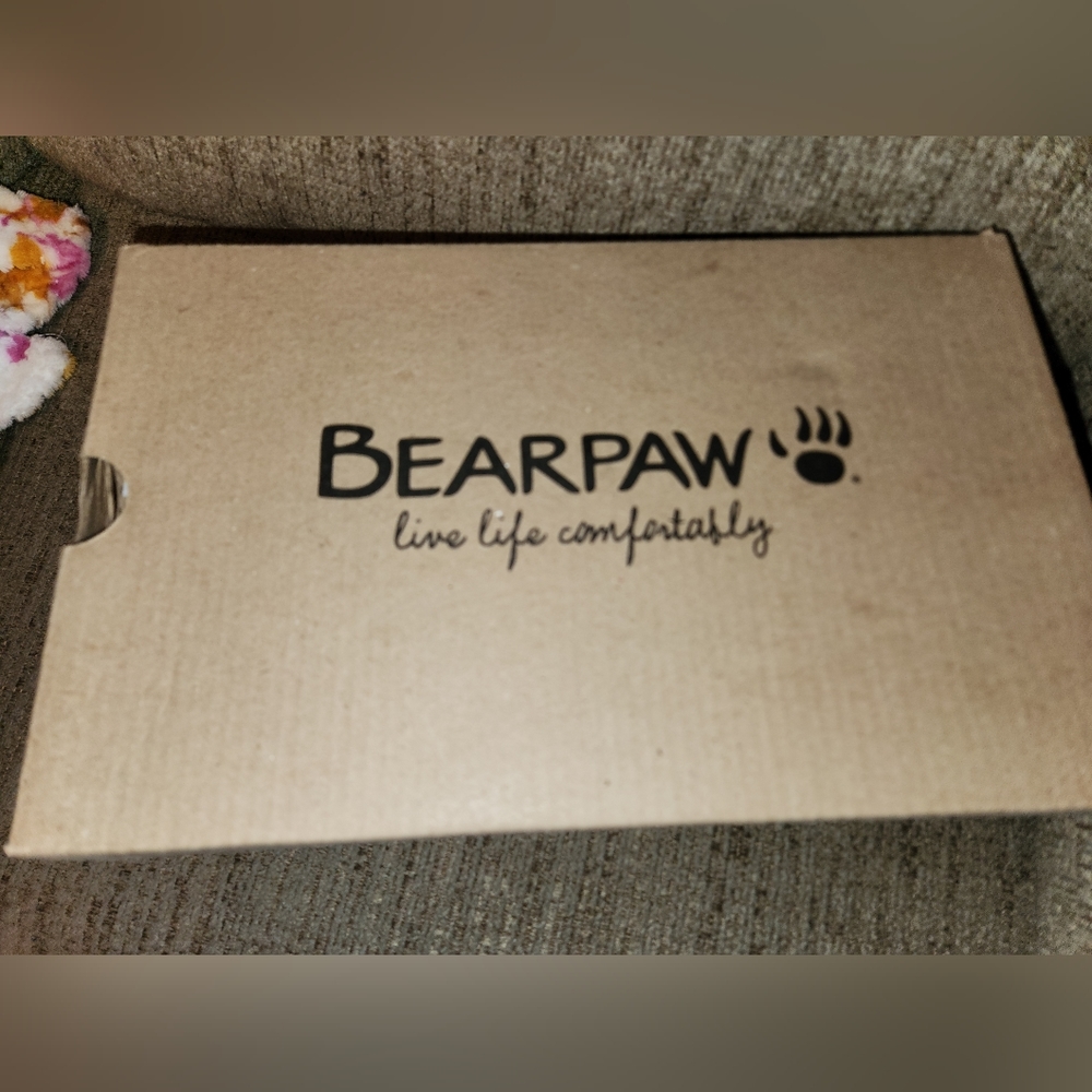 BearPaw Sage Green Leather Sandals